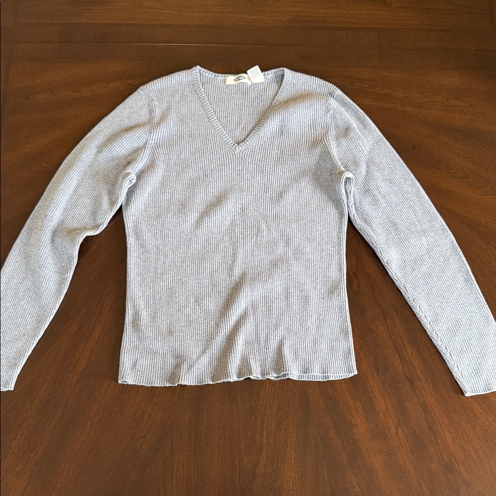 Old Navy Light Gray Women's V-Neck Ribbed Top